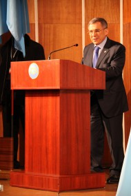 Стенограмма выступления президента Татарстана Рустама Минниханова на Курултае крымских татар в Бахчисарае
